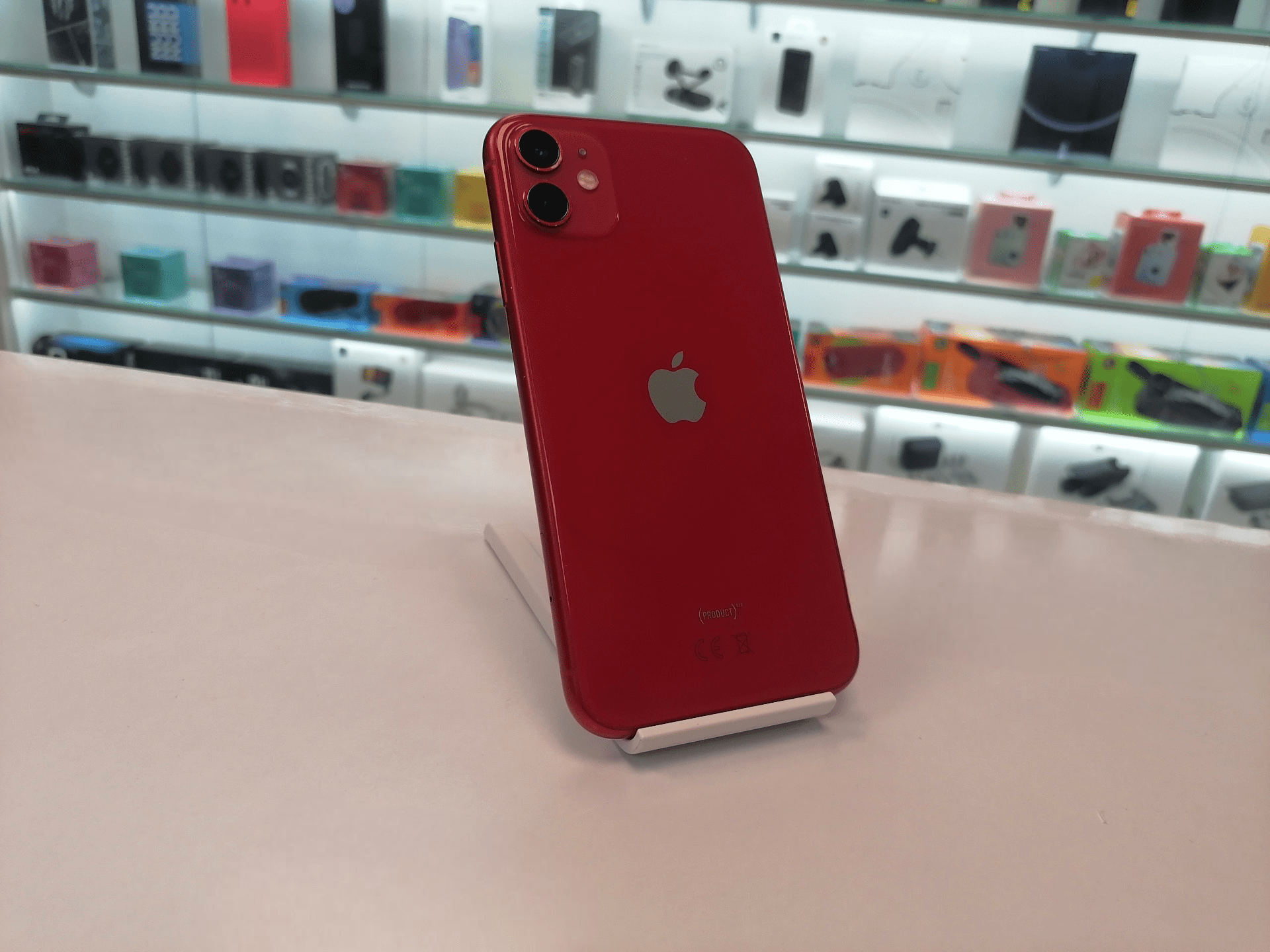 iPhone 11 128Gb Red (71% / без коробки) RU - БУ . . +