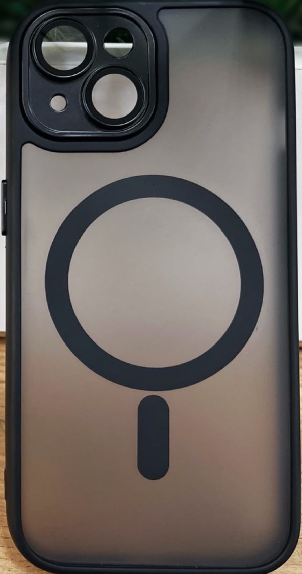 Чехол пластиковый Monarch 02-Magnetic Series для iPhone 15 с силиконовыми бортами, черный