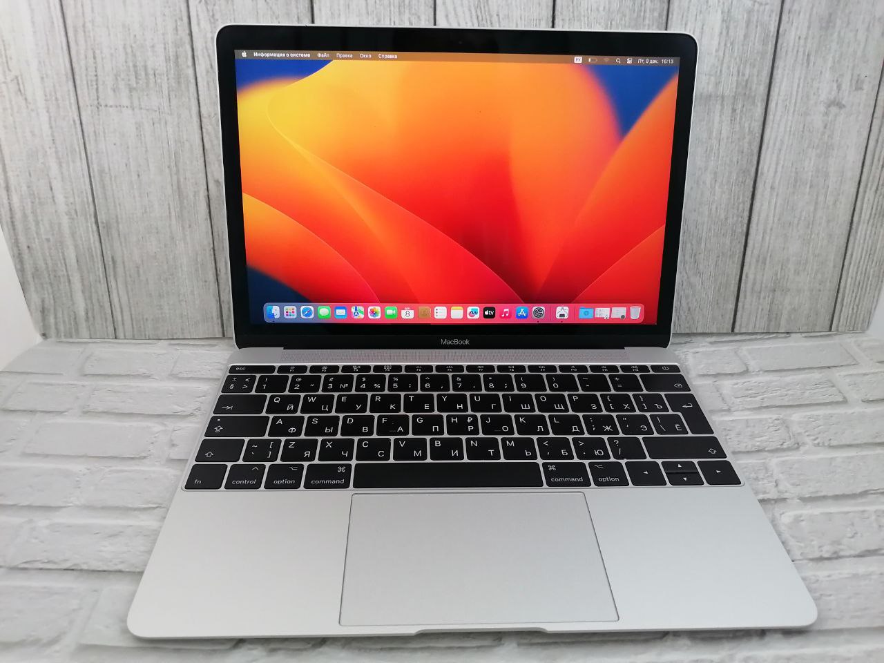 MacBook 12" Retina (Mid 2017) Silver (Core i7 1,4 GHz/16Gb/512Gb SSD) - БУ (131 цикл, Без коробки)